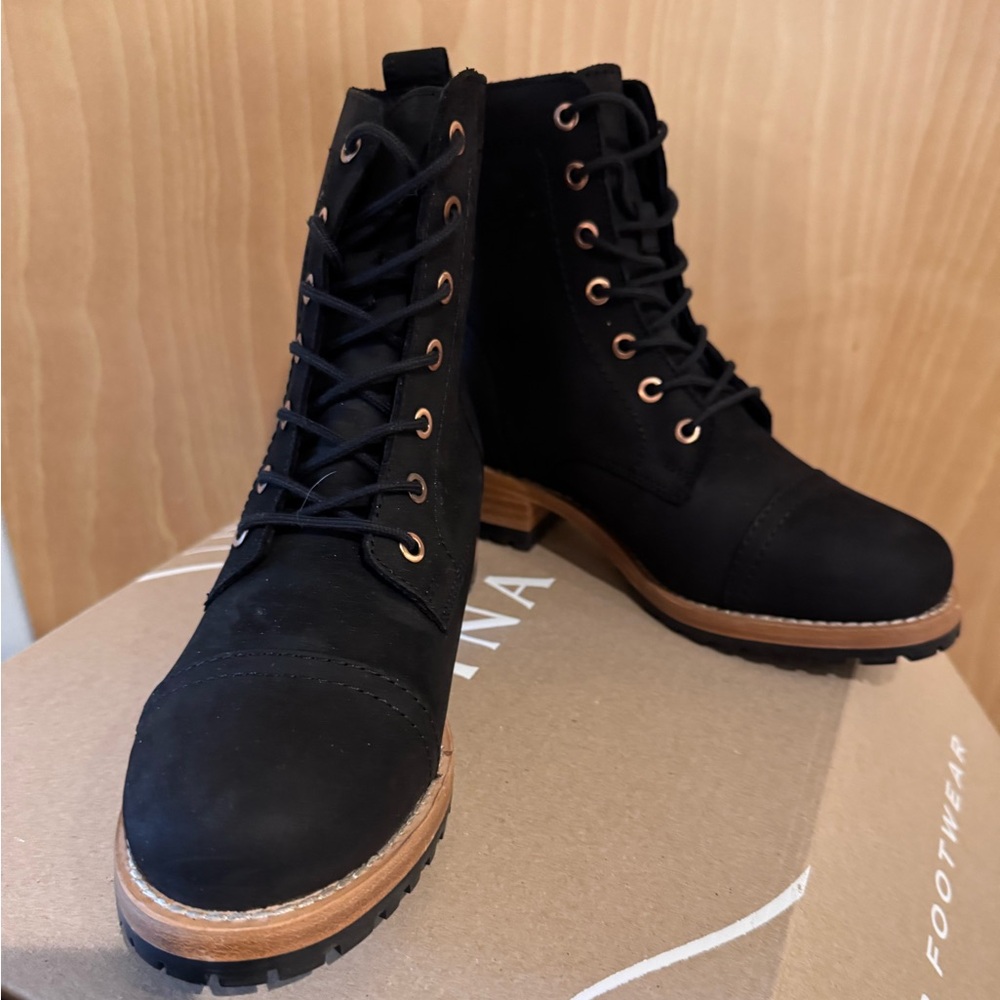 Portland Leather Black Combat Boots 6.5 lace up NEW in box
